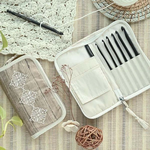 Lantern Moon Radiance Crochet Hook Set 2 Lantern Moon Radiance Crochet Hook Set